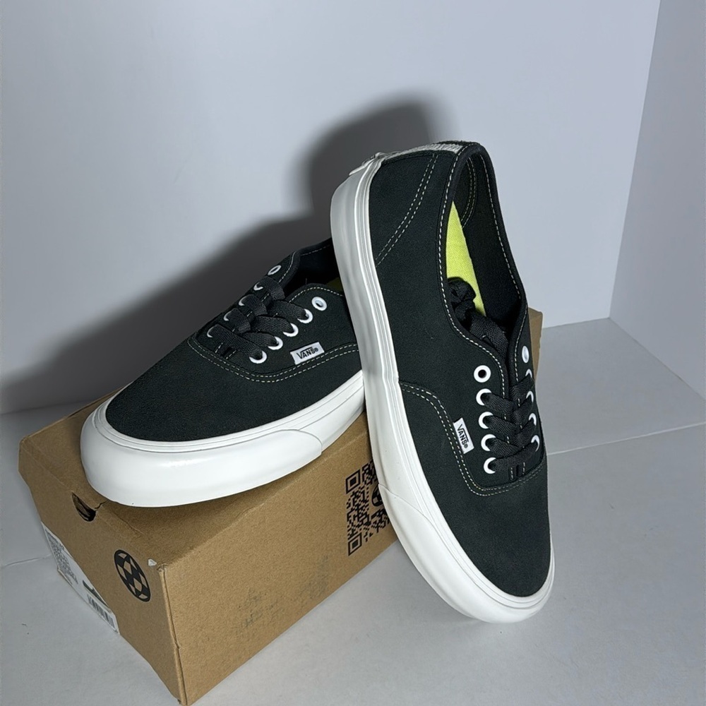 NEW GRAY SUEDE VANS Sz 10.5
